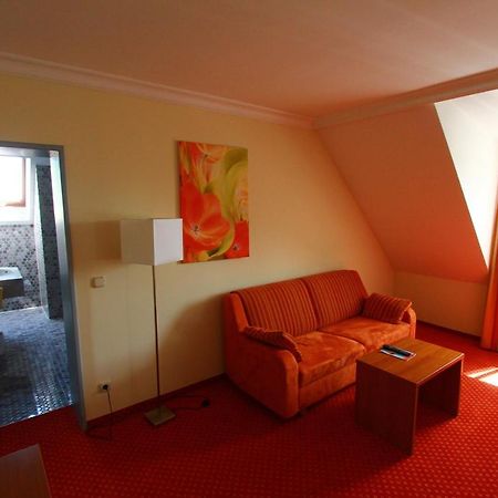 Abasto Hotel Eichenau ภายนอก รูปภาพ